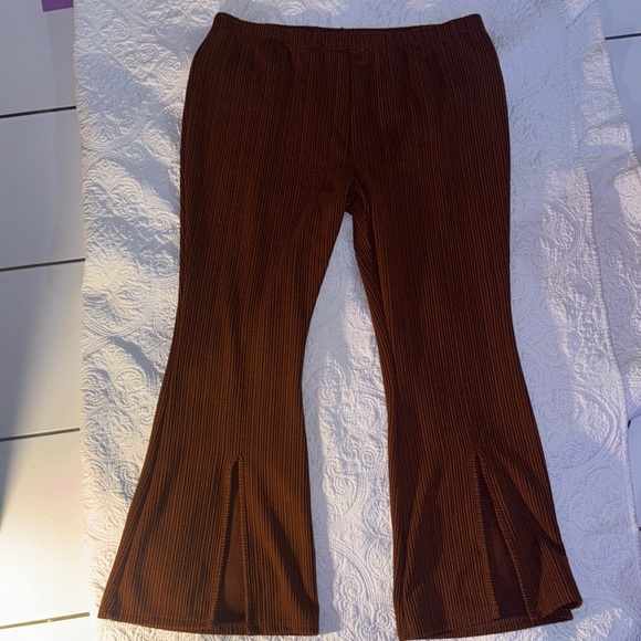 SHEIN Rust Ribbed Pants - Picture 1 of 4